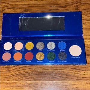 Make up pallet